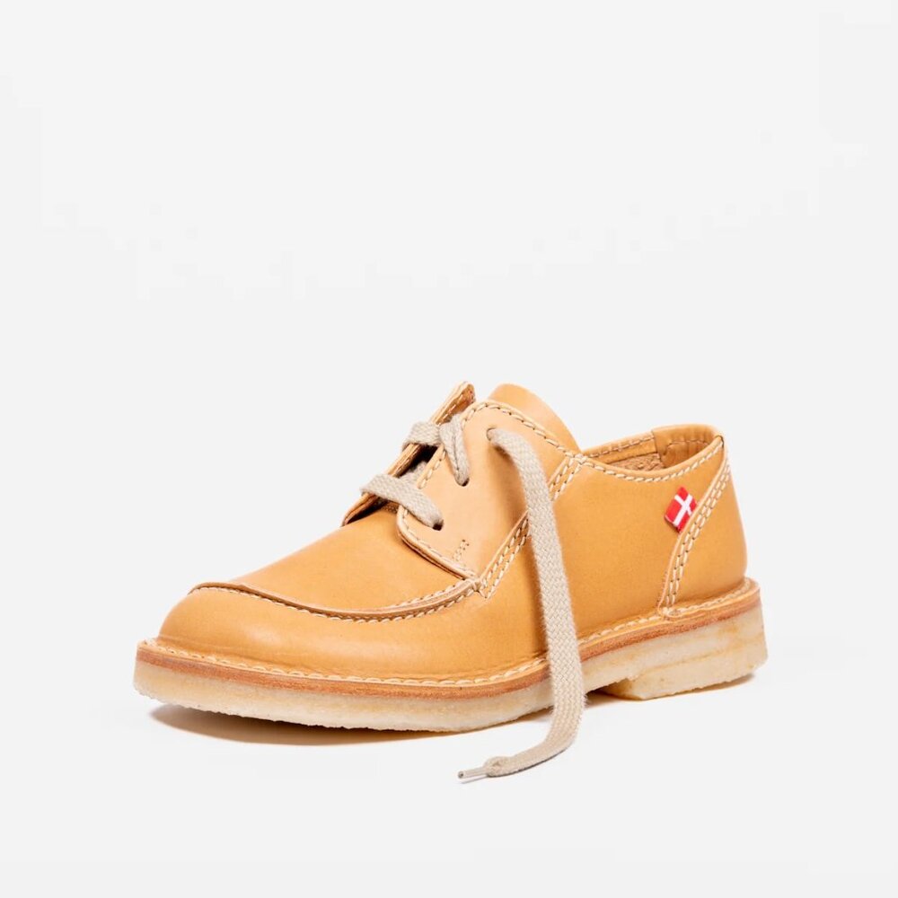 Adorable Fyn DuckFeet Derby Shoes - Size 40